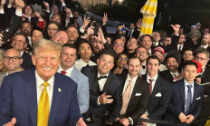 特朗普“蹭”上加密圈：買4653美元NFT即可參與晚宴 相關MEME幣飛漲